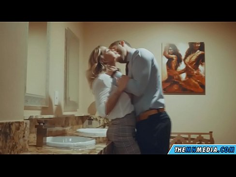 ❤️ Кад те прсата плавуша заведе у јавном тоалету ☑ Јебање на sr.valeshop.top ❌